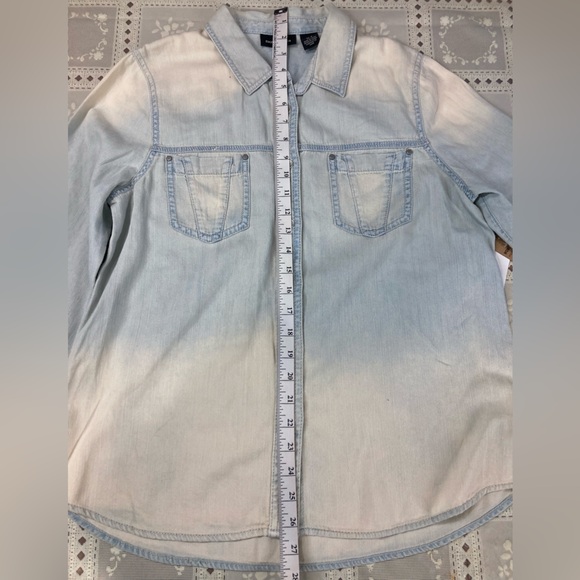 Dkny Women's Blue Button Down Shirt with Gradient Effect NWT - Picture 11 of 12